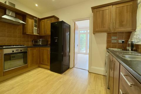 undefined, Leighton Road, London, W13