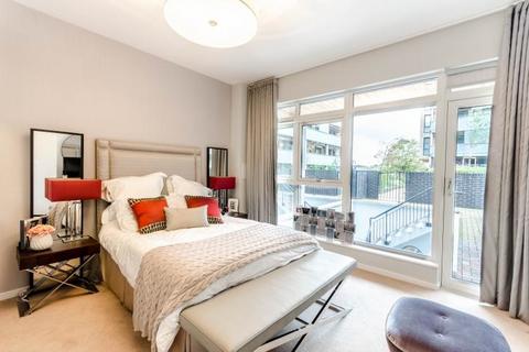 1b Palmerston Road, London, W3 8FU