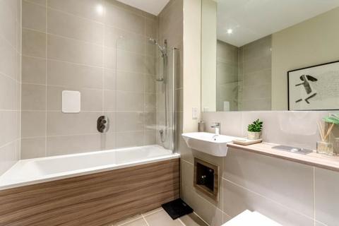 1b Palmerston Road, London, W3 8FU