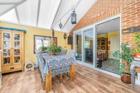 28 Box Road, Cam, Dursley, GL11 5DJ