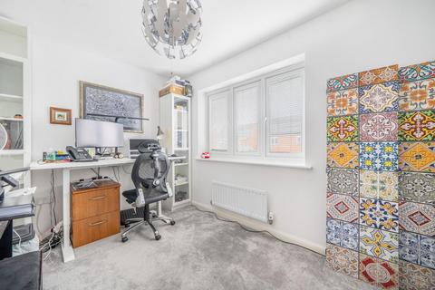 28 Box Road, Cam, Dursley, GL11 5DJ