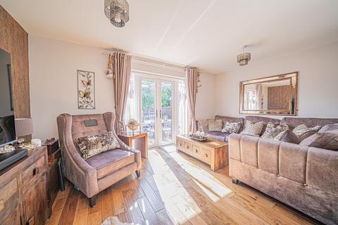 12 Cook Close, Knowle, Solihull, B93 0JR