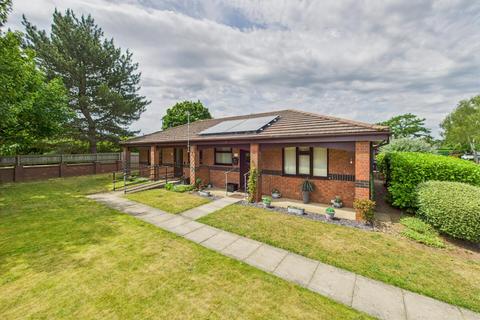 undefined, St. Claires Court, Lincoln