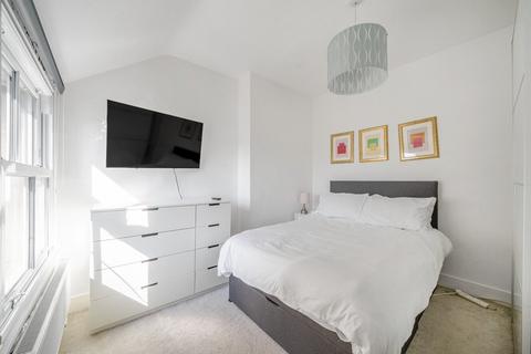 2 bedroom flat for sale, Lancaster Avenue, London, SE27