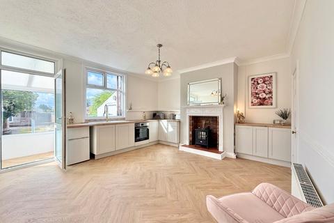 undefined, First Avenue, Wakefield, West Yorkshire, WF1