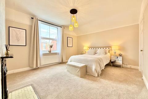 undefined, First Avenue, Wakefield, West Yorkshire, WF1