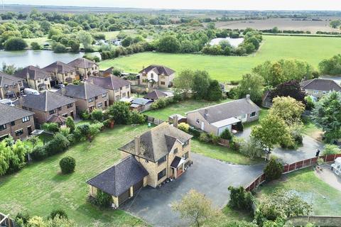 4 bedroom detached house for sale, Smyatts Close, Southminster
