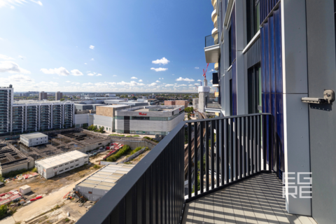 1 bedroom apartment to rent, White City Living, London W12