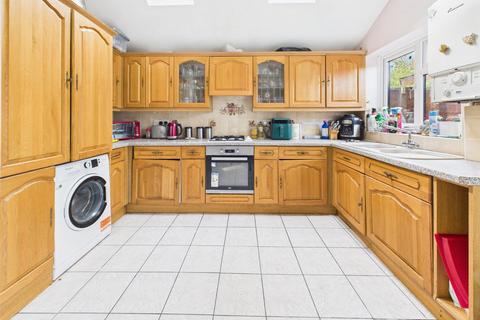 3 bedroom link detached house for sale, Saddlers Road, Quedgeley, Gloucester