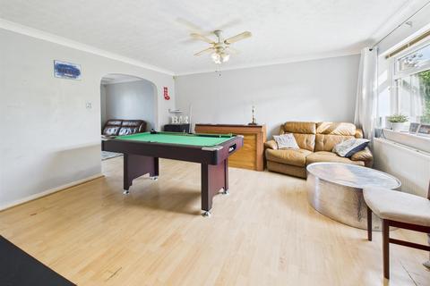 3 bedroom link detached house for sale, Saddlers Road, Quedgeley, Gloucester