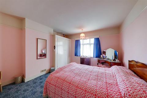 3 bedroom end of terrace house for sale, St. Elmo Road, Worthing
