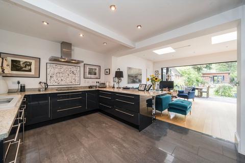 undefined, Tentelow Lane, Southall UB2