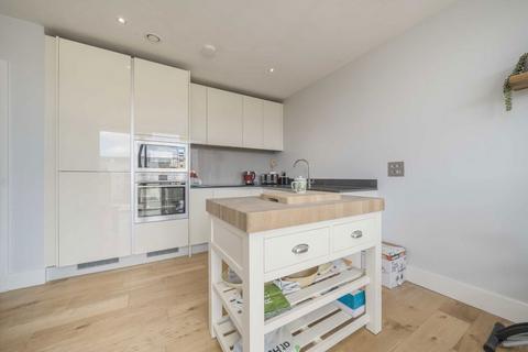 1 bedroom flat for sale, Durham Wharf Drive, Brentford TW8