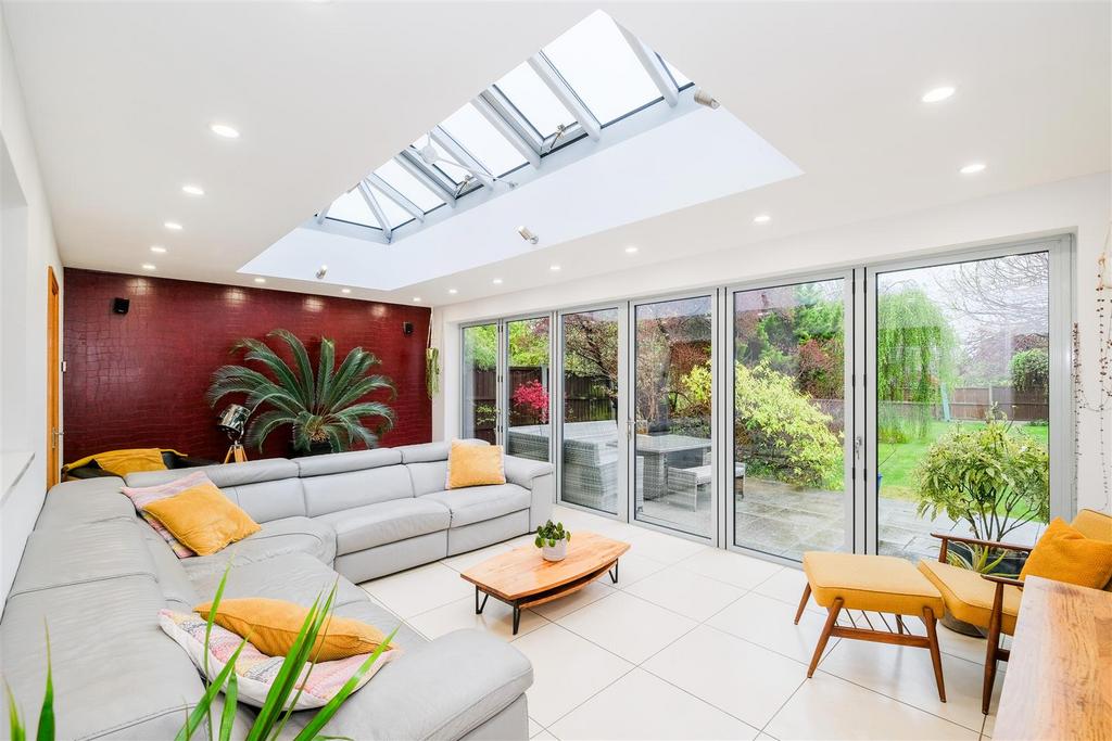7 Danbury Way-19.jpg