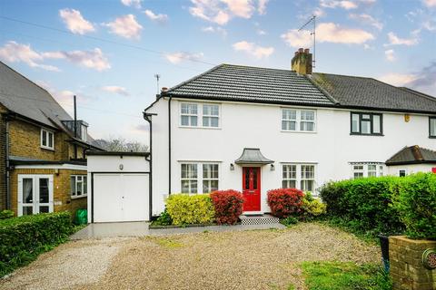 7 Danbury Way, Woodford Green, IG8 7EZ