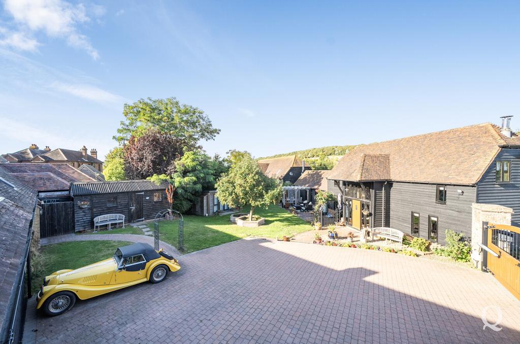 8a103835-1e16-41a...