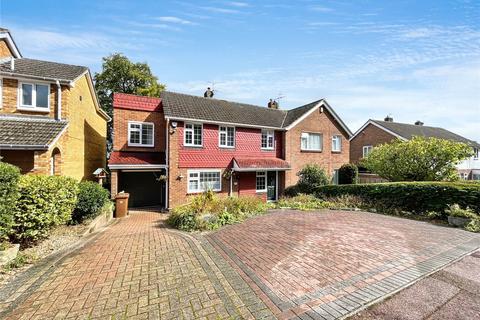 4 bedroom semi-detached house for sale, Oakhurst Close, Walderslade, Kent, ME5
