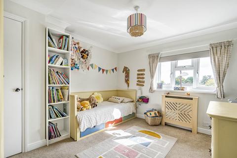 3 bedroom semi-detached house for sale, Millfield Avenue, Bicester, OX27