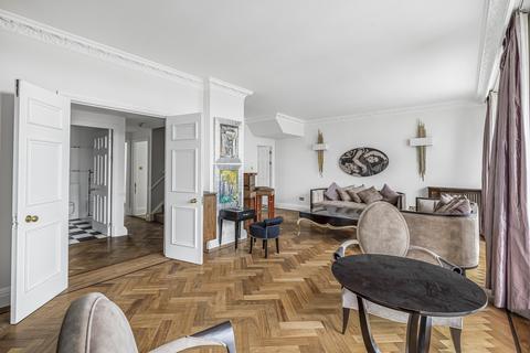 18 The Quadrangle, London, SW10 0UG