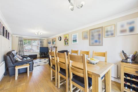 undefined, Primrose Close, North Hykeham, Lincoln