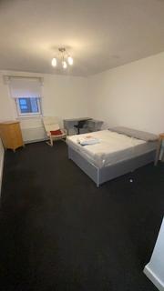 5/2, 30 Dunblane Street, Glasgow, G4 0HJ