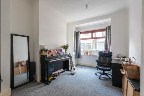 2 bedroom terraced house for sale, Estcourt Street, Hull HU9