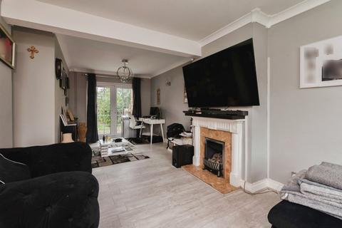 undefined, Lakeside, Rainham RM13