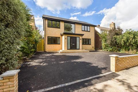 4 bedroom detached house for sale - The Glade, Waterlooville