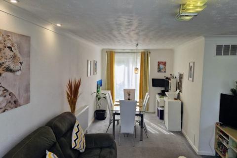 6 Cribb Close, Poole, BH17 8QD