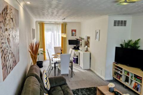 6 Cribb Close, Poole, BH17 8QD