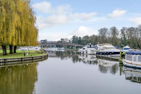 2 bedroom detached house to rent, The Walled Gardens, Marlow SL7