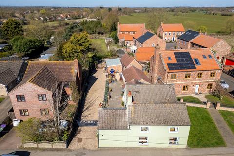 undefined, Eagle Road, North Scarle, Lincoln