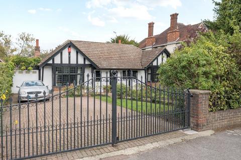 4 bedroom detached house for sale, Embercourt Road, Thames Ditton, KT7
