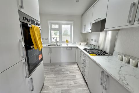 2 bedroom lodge for sale, Ashford, Kent, TN27