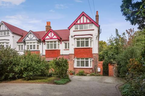 undefined, Banstead Road, Epsom, KT17