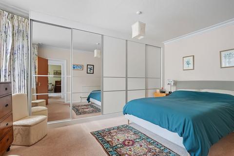undefined, Banstead Road, Epsom, KT17