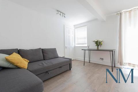 2 bedroom flat for sale, London SE23