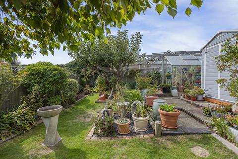 38 Highview Road, Telscombe Cliffs, Peacehaven, BN10 7AZ