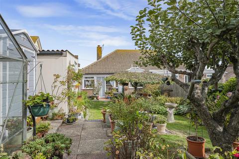 38 Highview Road, Telscombe Cliffs, Peacehaven, BN10 7AZ