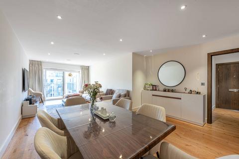 3 bedroom flat to rent, Aerodrome Road, Colindale, London, NW9