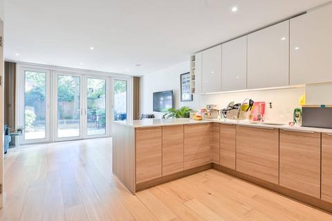 undefined, Mary Rose Square, Rotherhithe, London, SE16