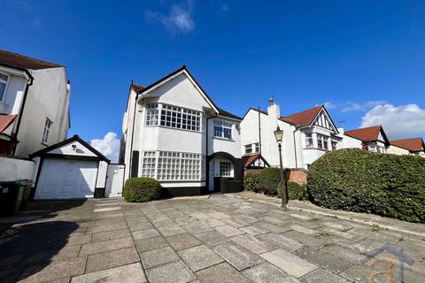 Roe Lane, Southport, PR9 7HR