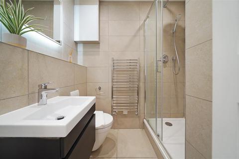 Studio to rent, Sloane Avenue, SW3