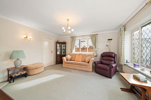 28 Medina Avenue, Esher, KT10 9TH