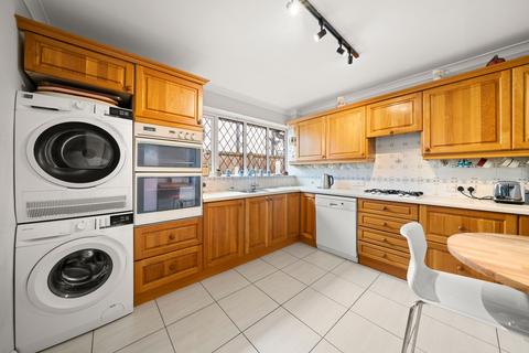 28 Medina Avenue, Esher, KT10 9TH
