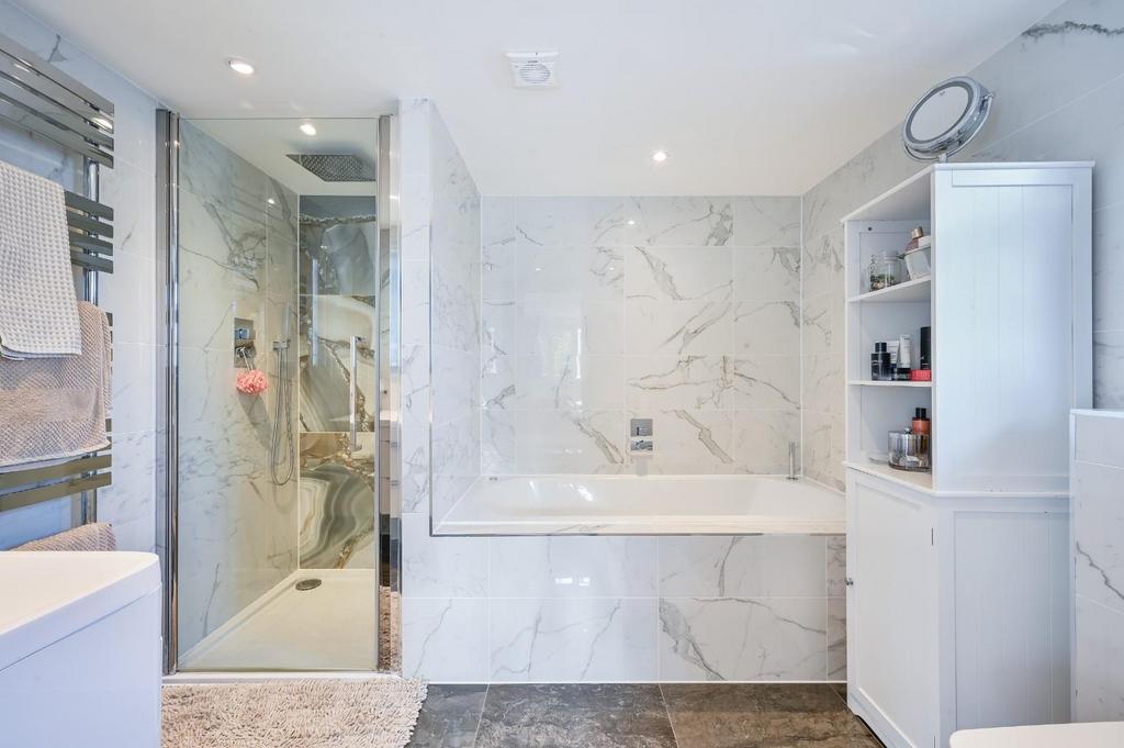 NUTCROFT GROVE, (9).jpg