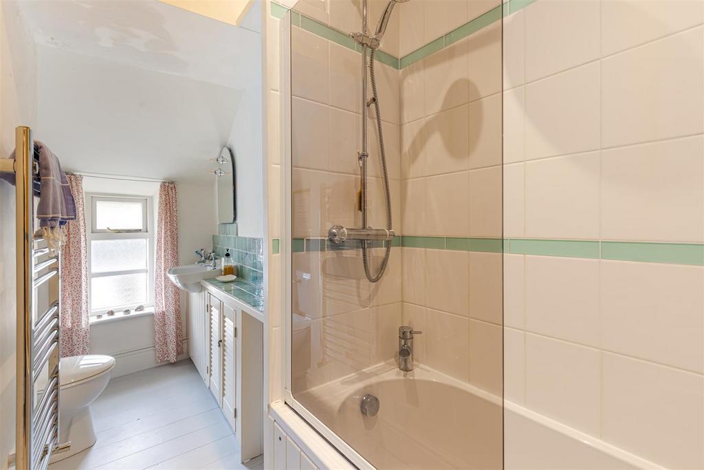 A30 - 1 Sunnydale, Beesands, Kingsbridge - 250805.
