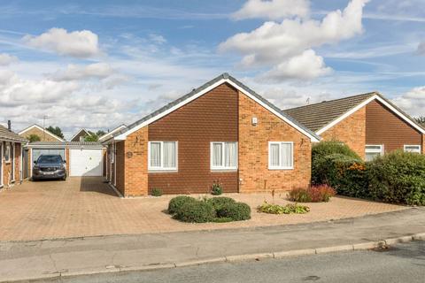 undefined, Lewis Close, Newport Pagnell MK16