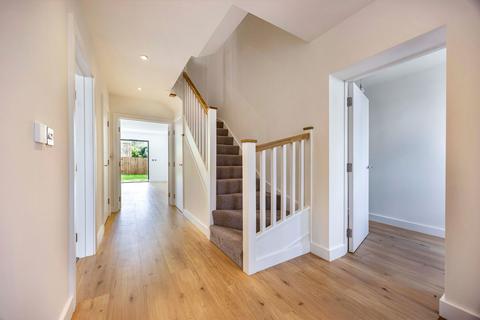 undefined, Cleevelands Drive, Cheltenham, GL50 4QD