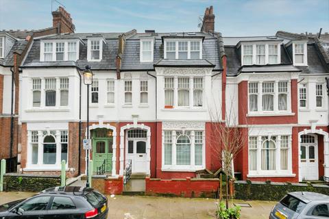 4 bedroom flat for sale, Howitt Road, London, NW3